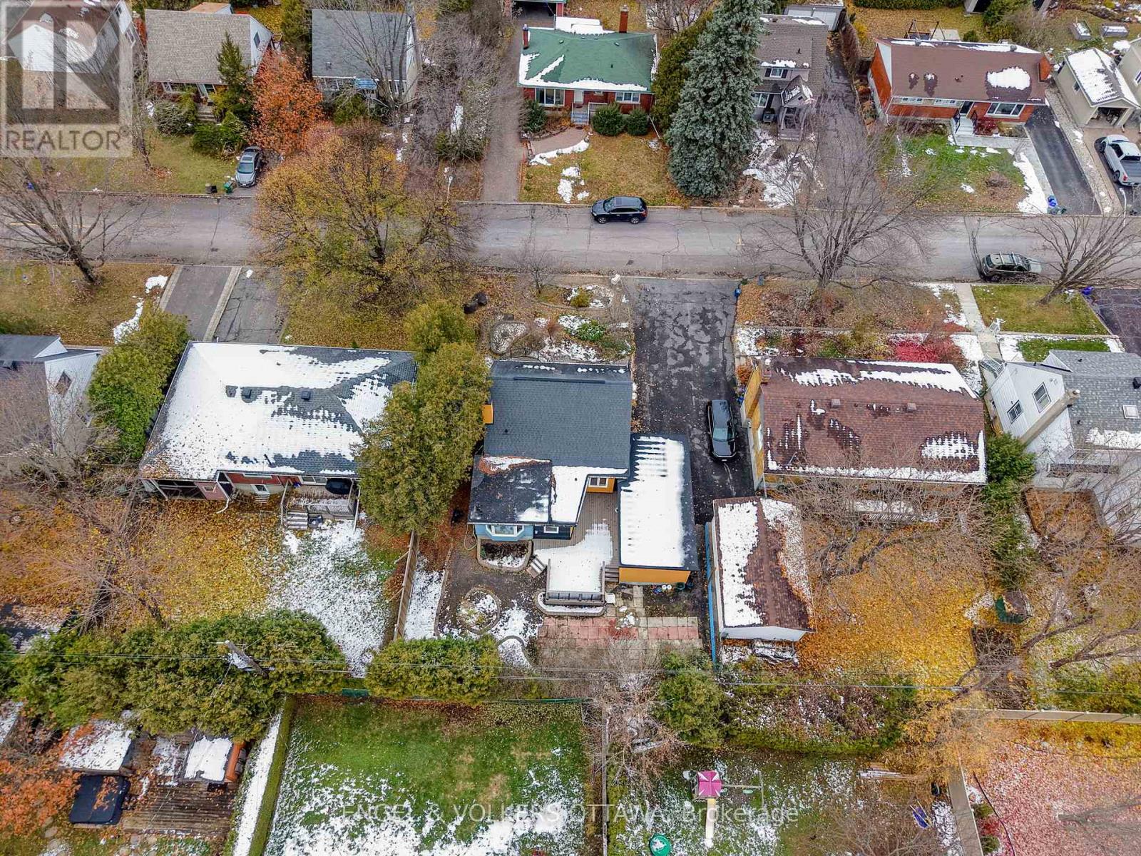 1238 Cheverton Avenue