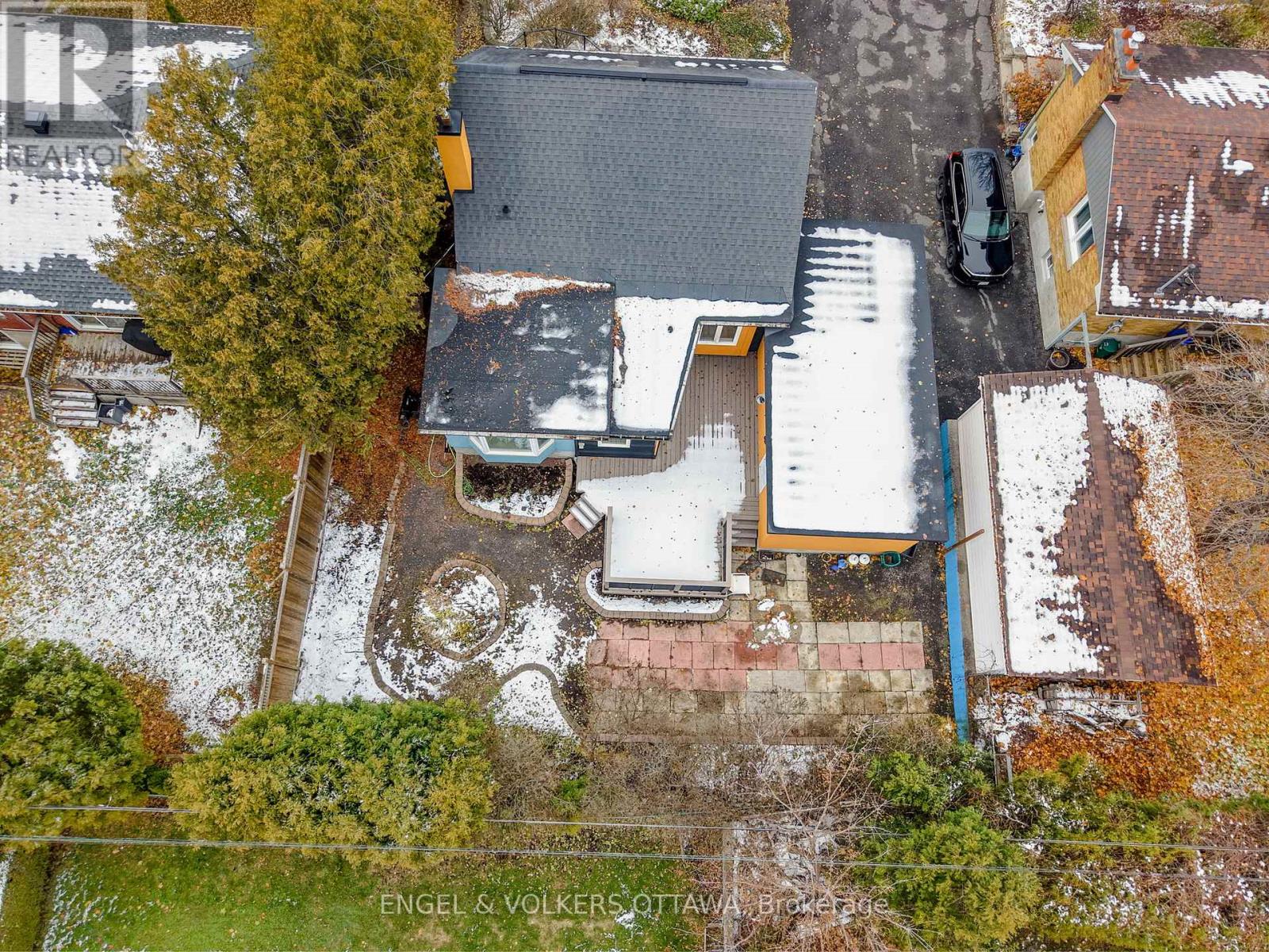 1238 Cheverton Avenue