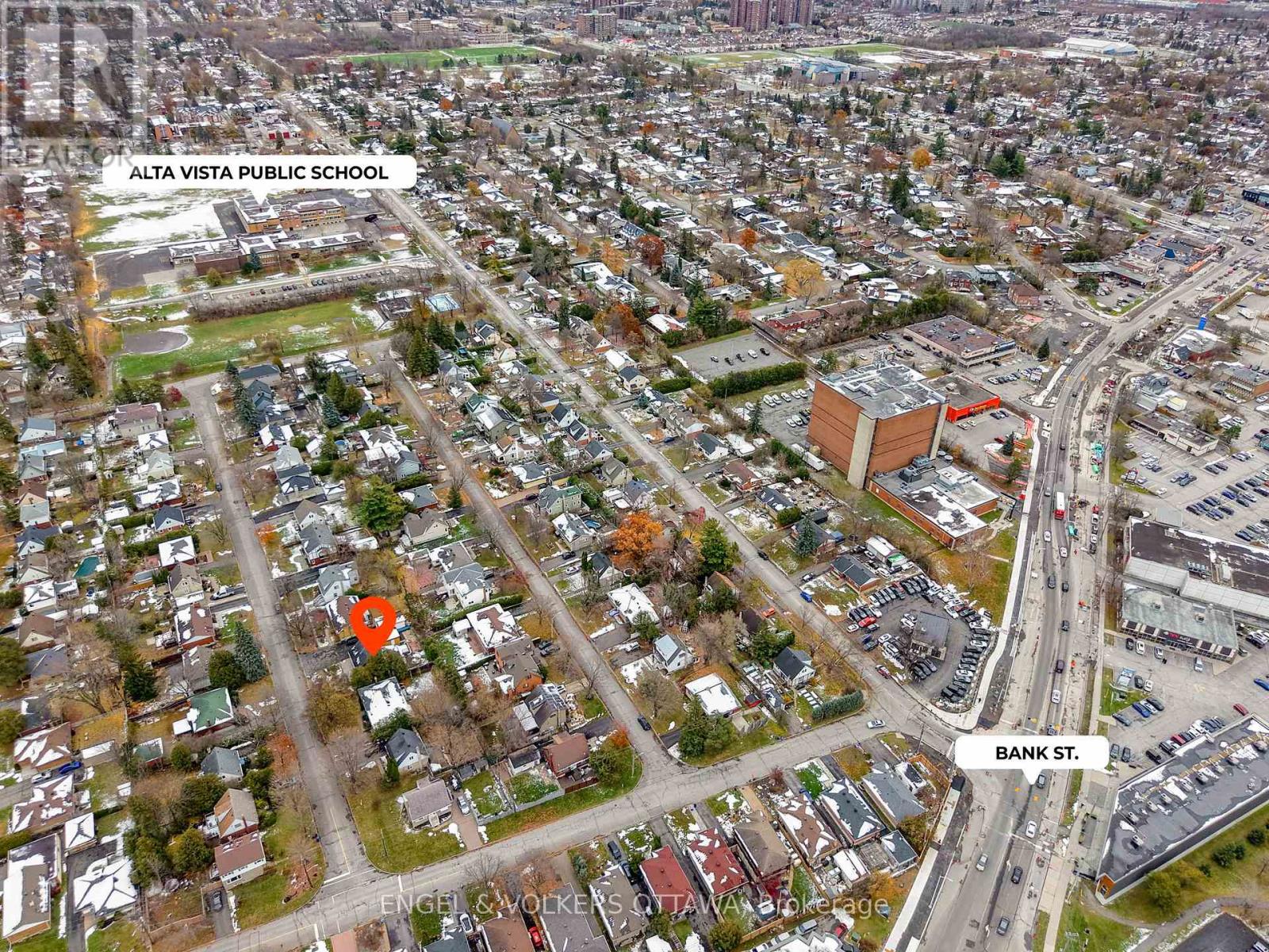 1238 Cheverton Avenue