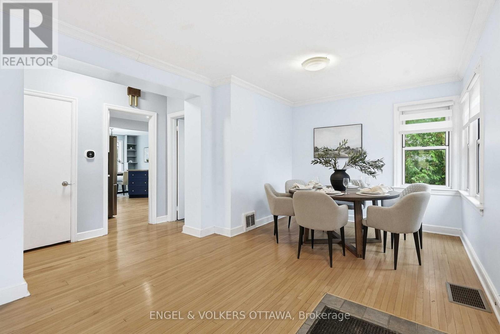 1238 Cheverton Avenue