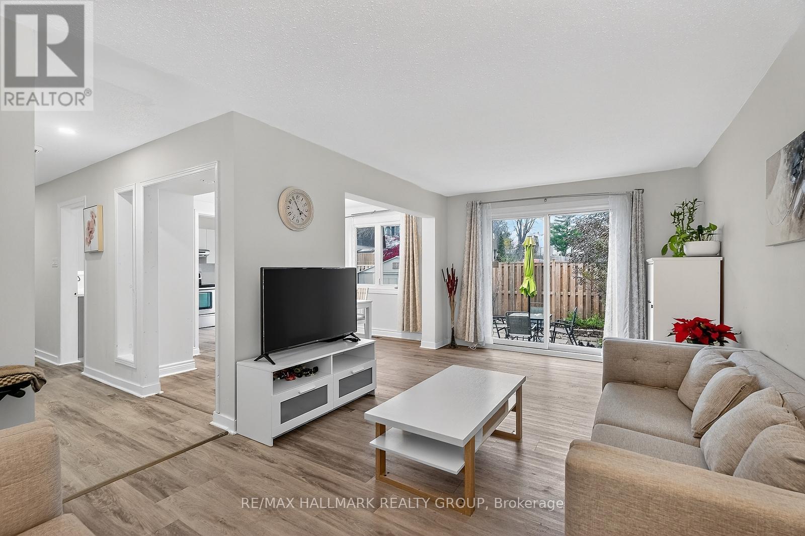 26 - 837 Eastvale Drive