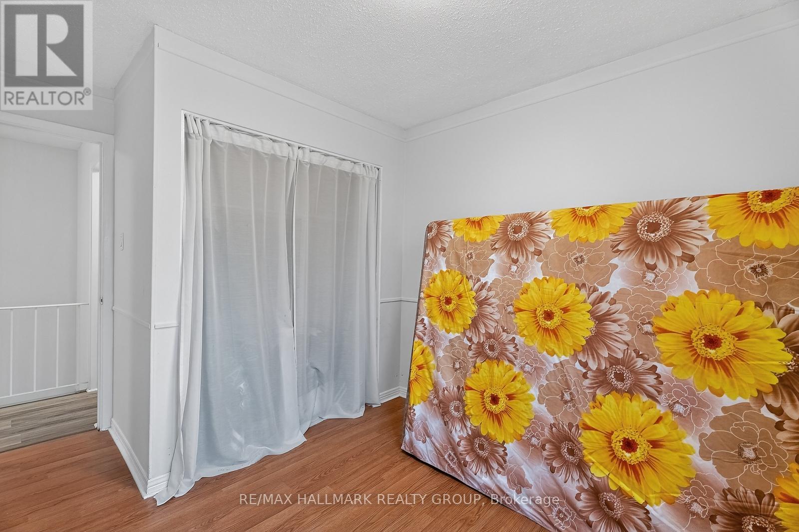 26 - 837 Eastvale Drive