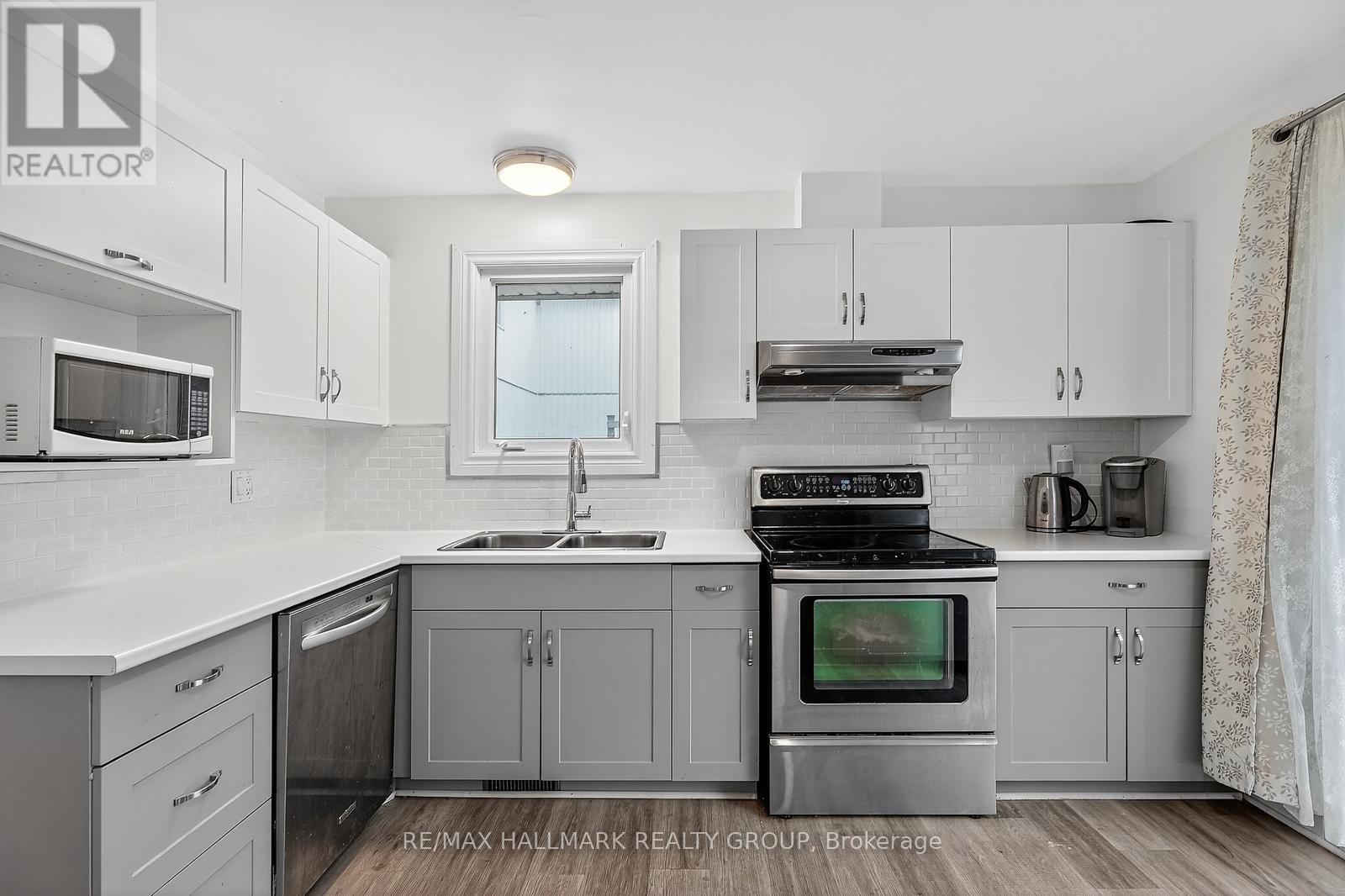 26 - 837 Eastvale Drive