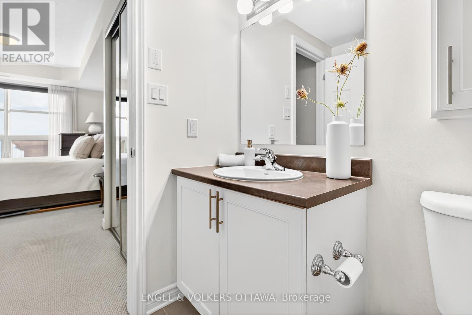 302 - 760 Chapman Mills Drive