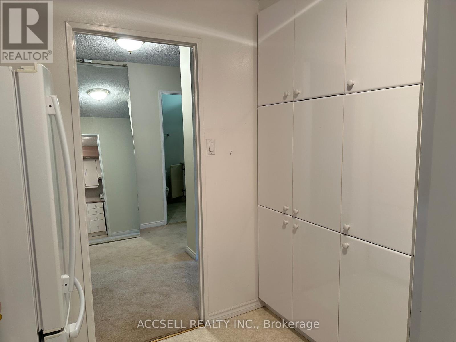 1785 Frobisher Lane N