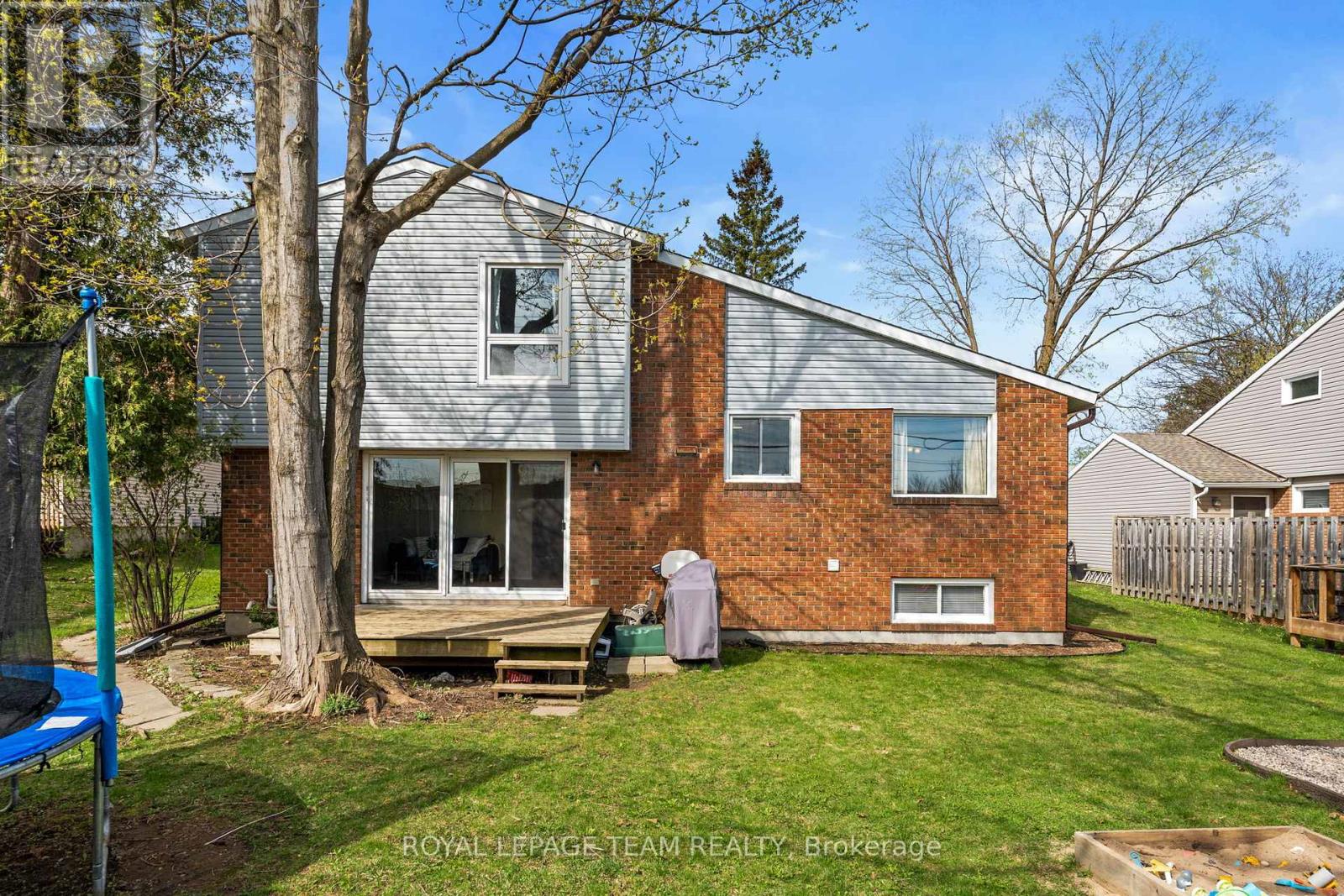 92 Burnetts Grove Circle