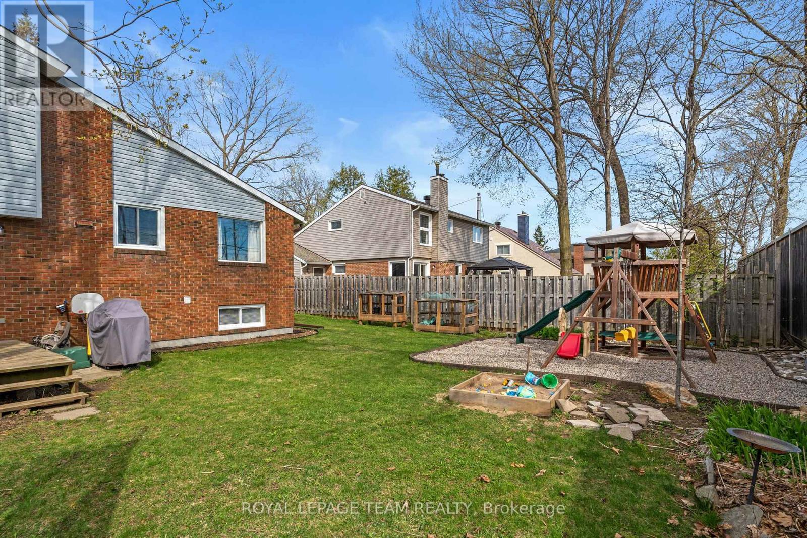 92 Burnetts Grove Circle