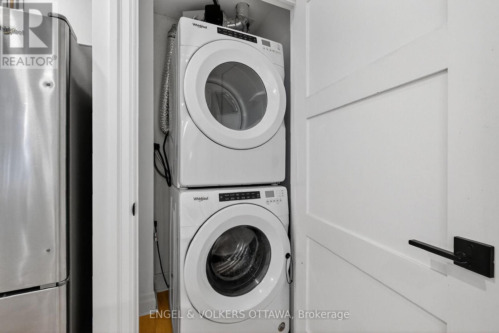 105 - 101 Pinhey Street