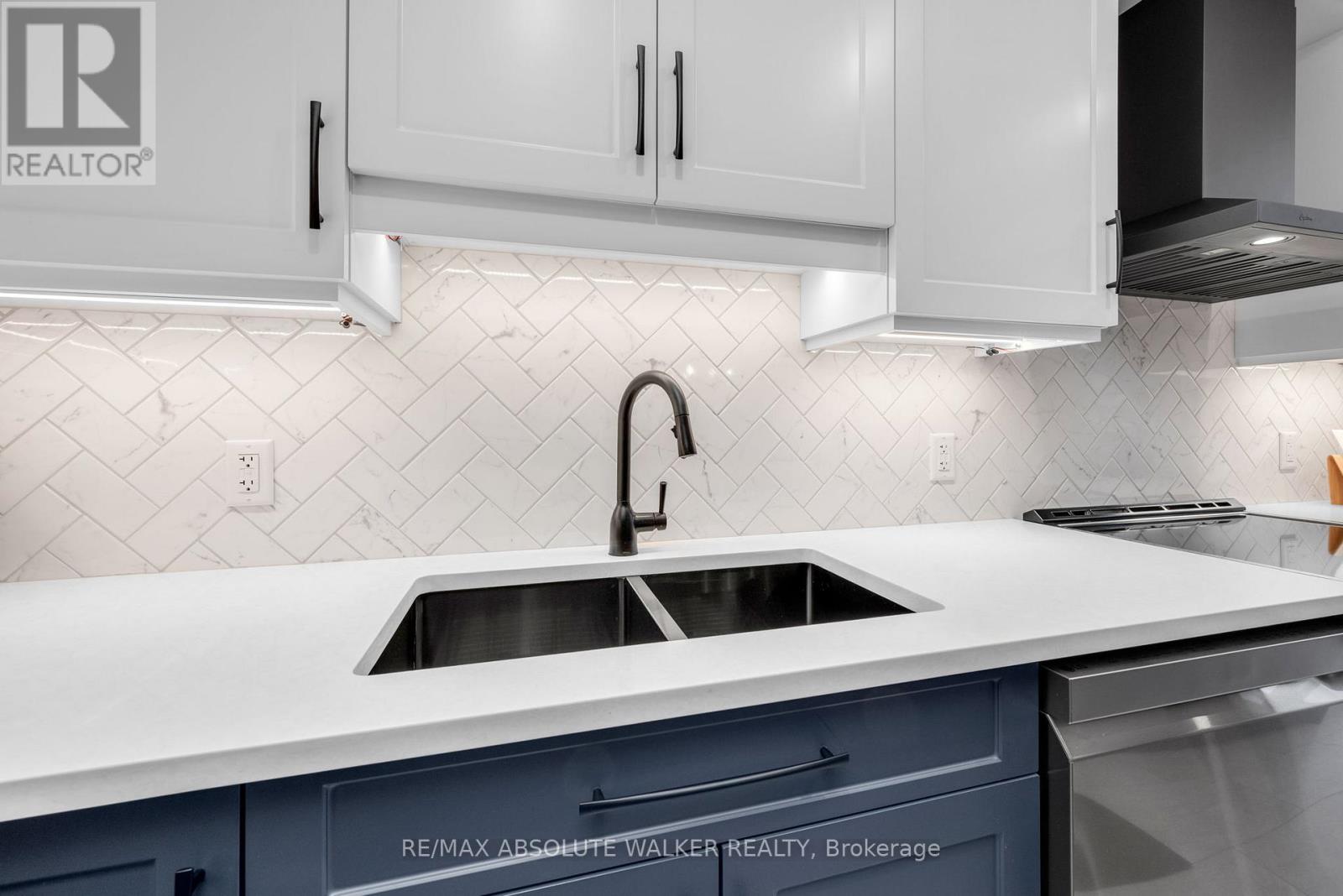 713 Carmella Crescent