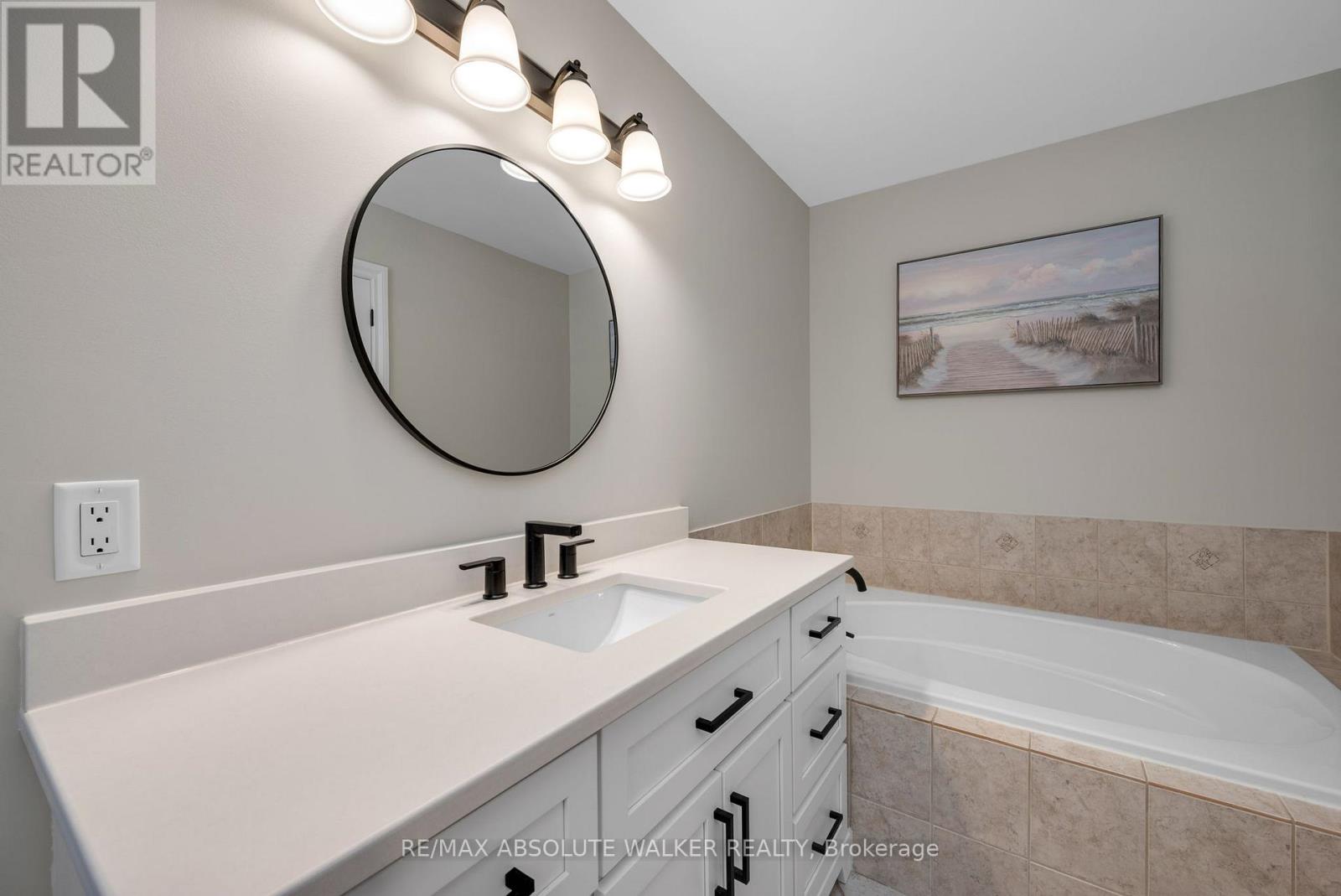 713 Carmella Crescent