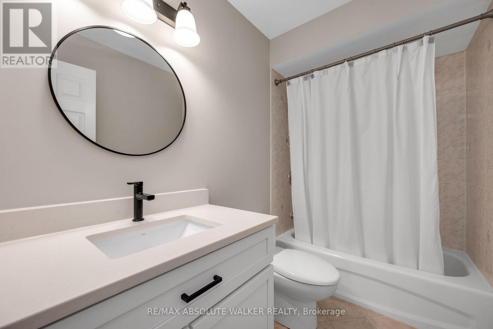 713 Carmella Crescent