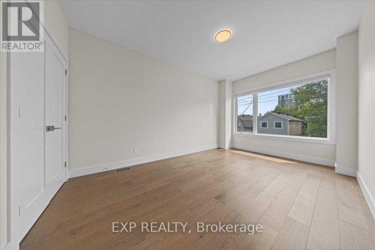 71 King George Street