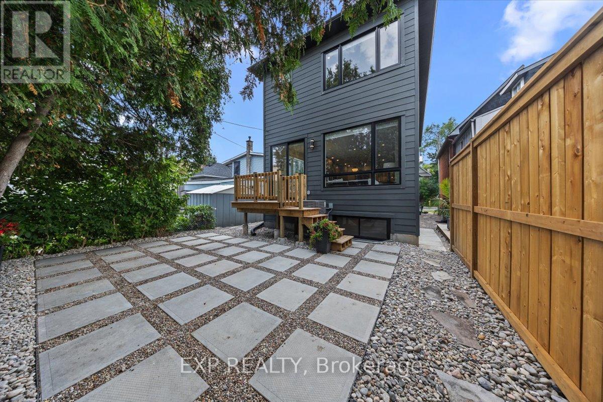 71 King George Street