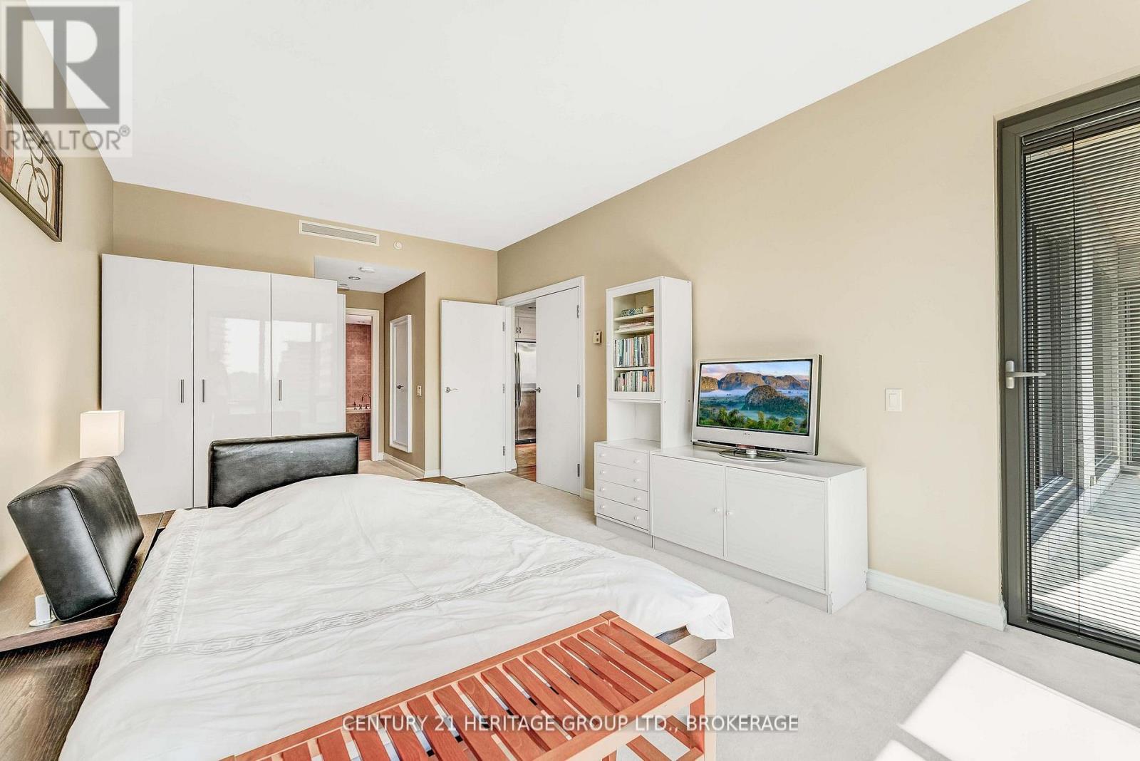 1103 - 90 George Street