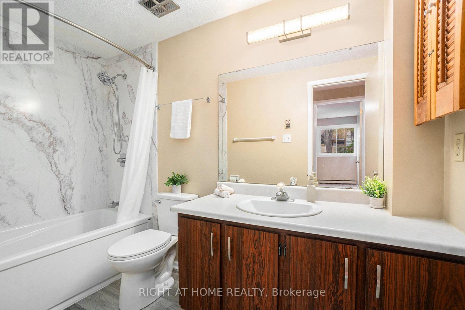 59 - 2939 Fairlea Crescent