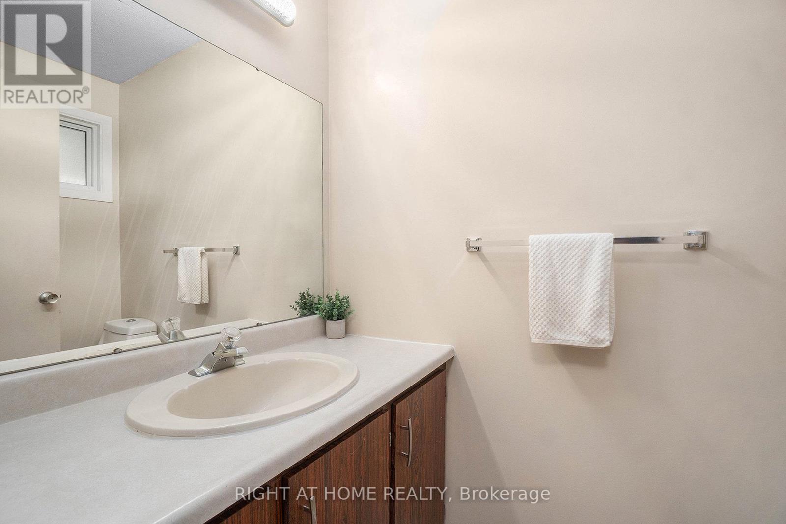 59 - 2939 Fairlea Crescent