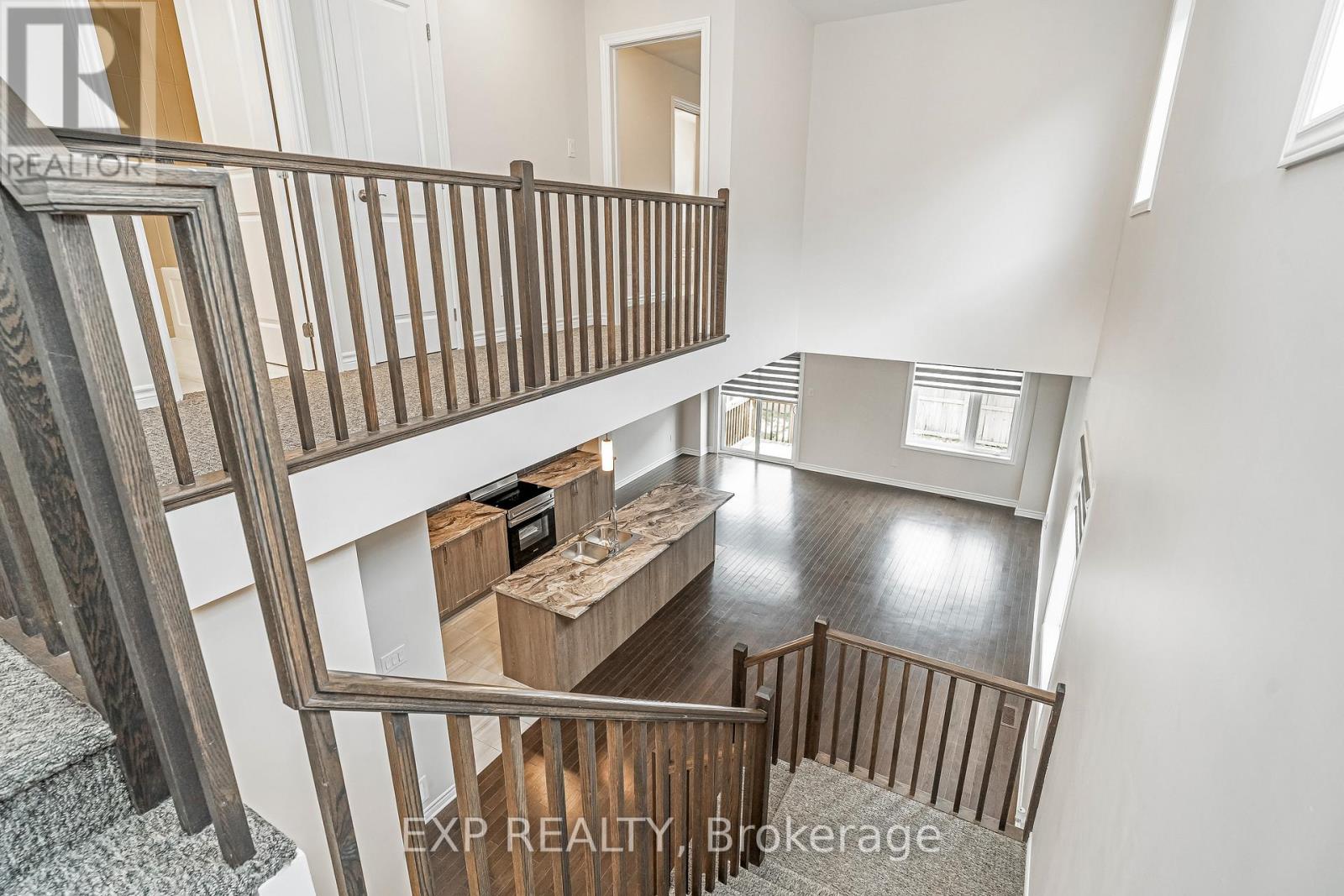 324 Du Ventoux Avenue N