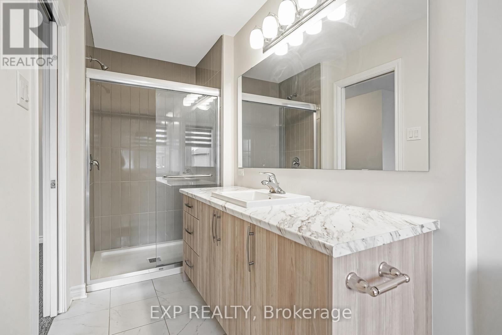 324 Du Ventoux Avenue N