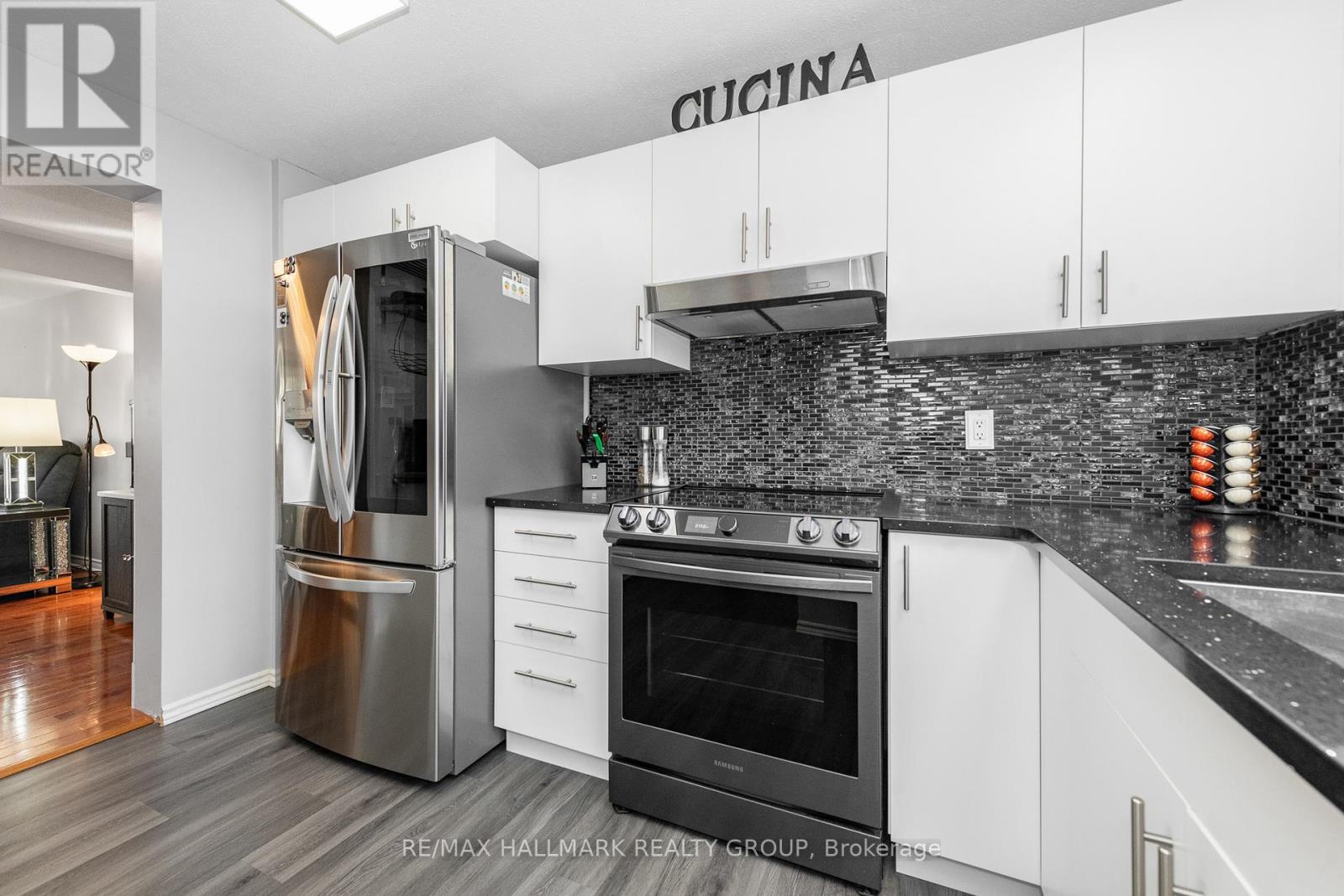 1803 Lamoureux Drive