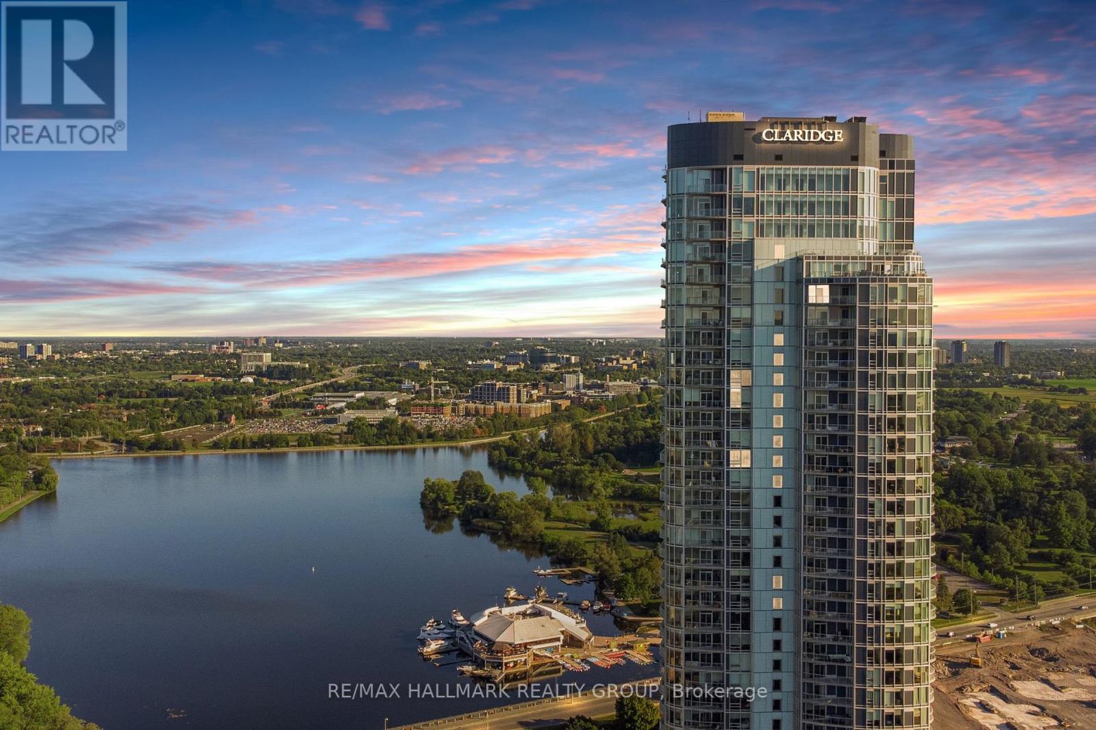 2406 - 805 Carling Avenue