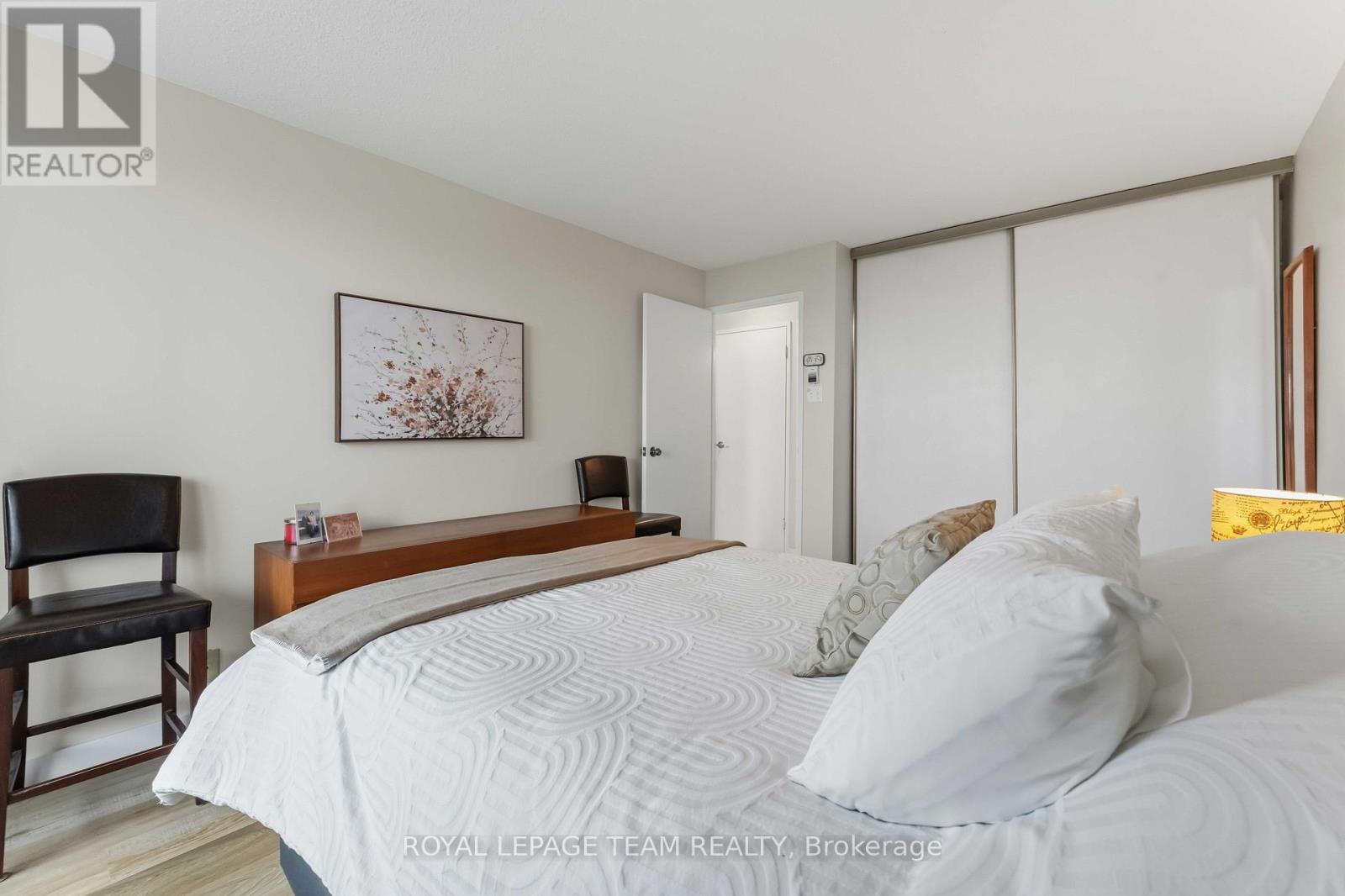 2106 - 1081 Ambleside Drive