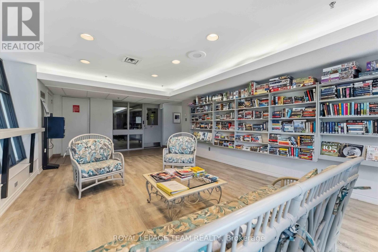 2106 - 1081 Ambleside Drive