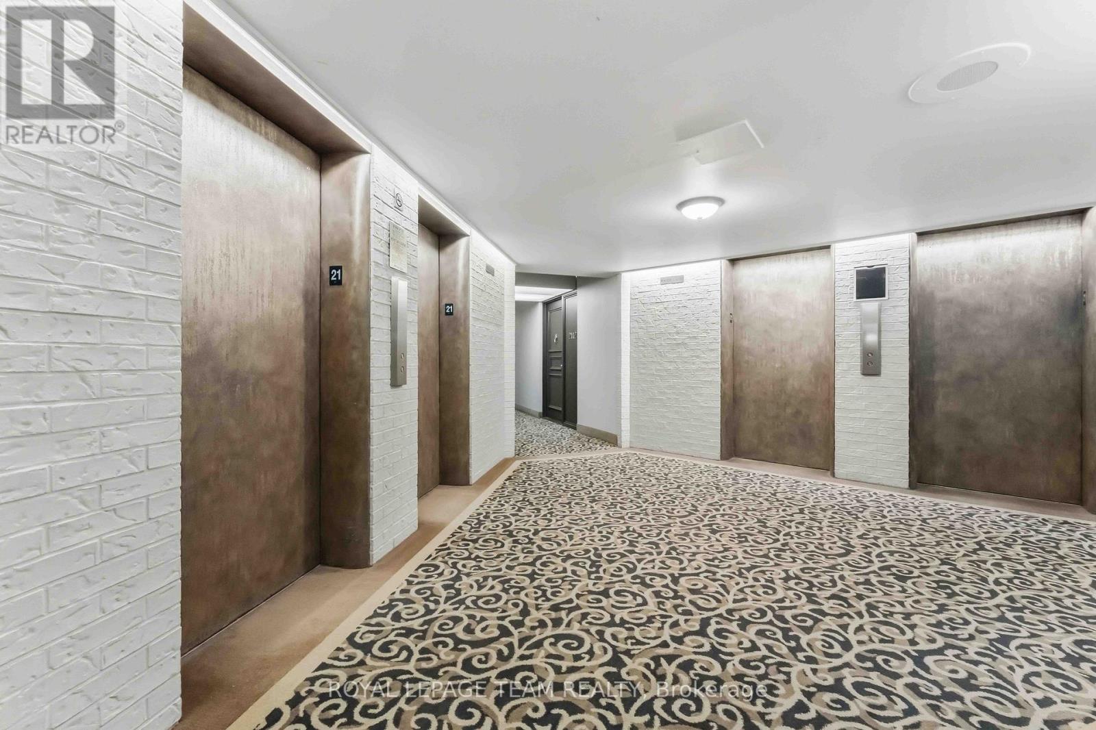 2106 - 1081 Ambleside Drive