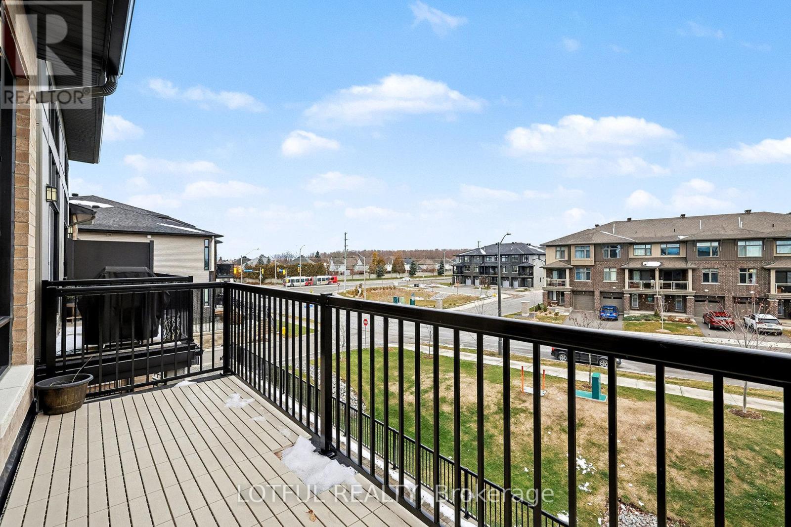 842 Ralph Hennesy Avenue