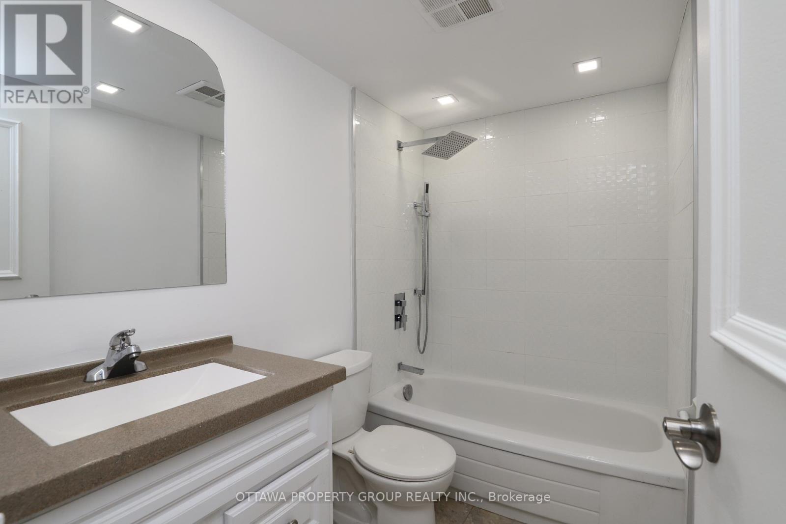 416 - 555 Brittany Drive