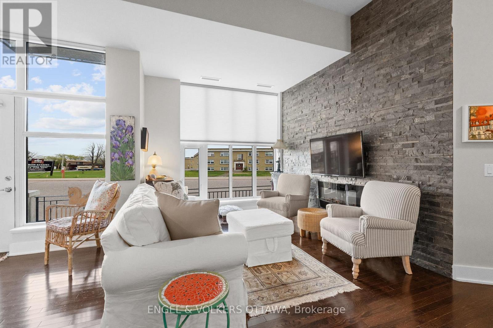 102 - 75 Cleary Avenue