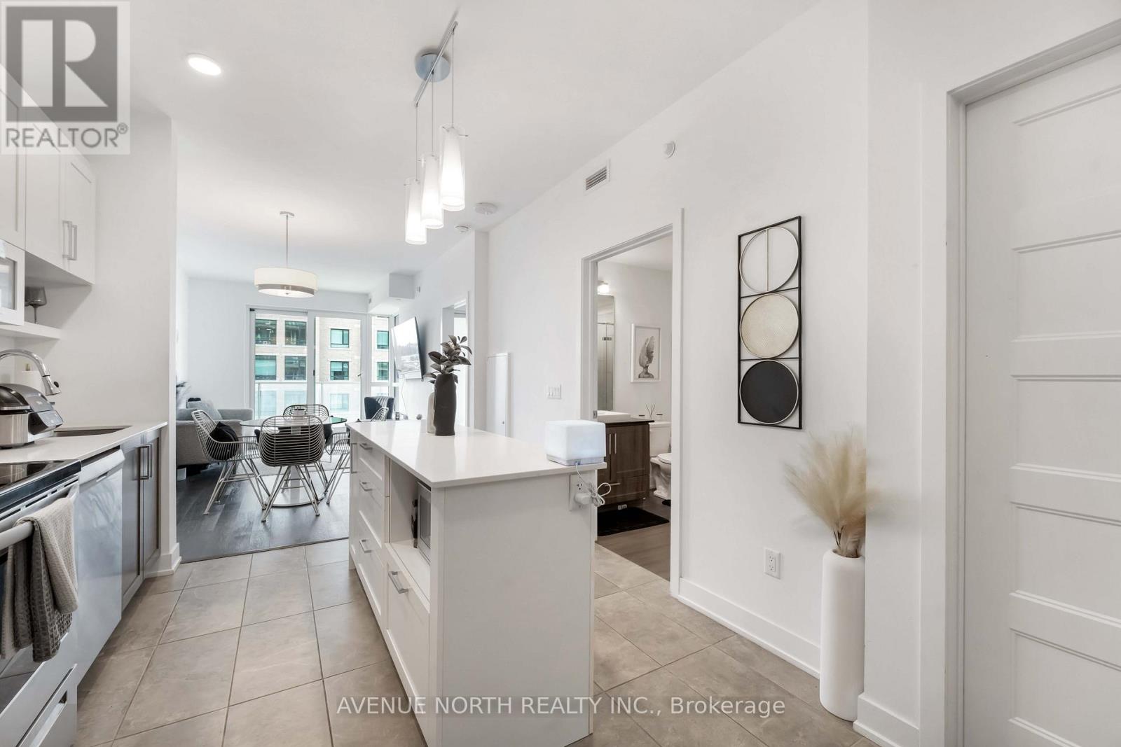 903 - 200 Inlet Private