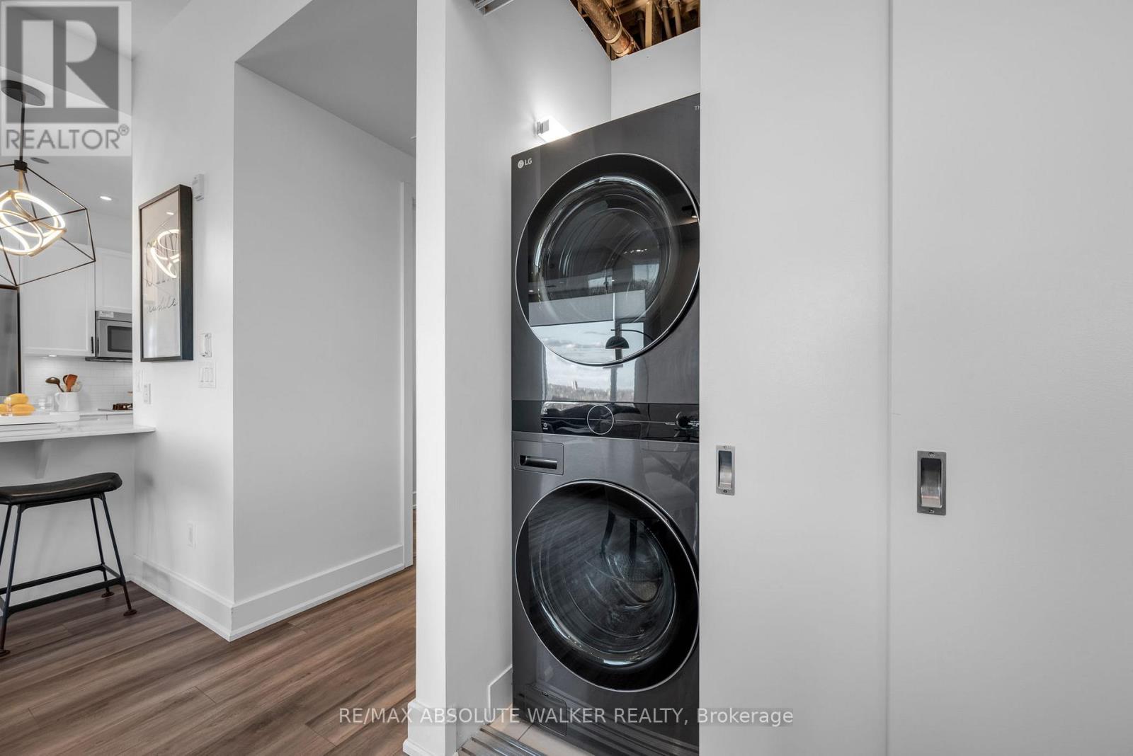 1006 - 7 Marquette Avenue