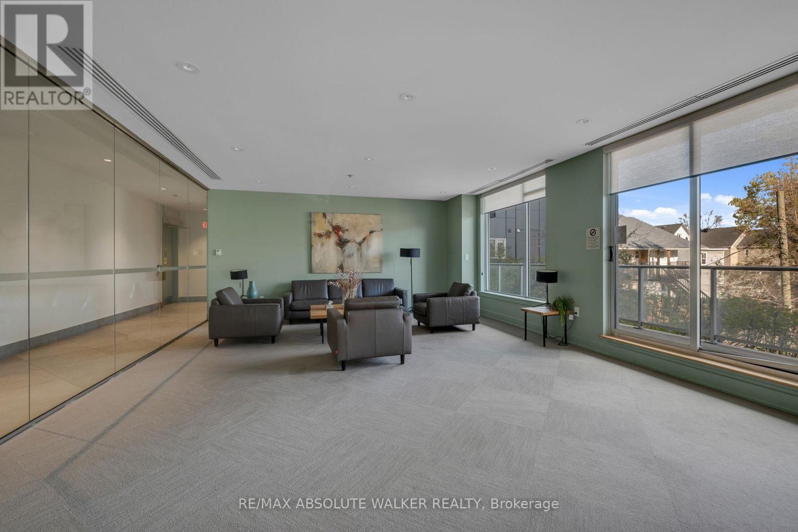 1006 - 7 Marquette Avenue