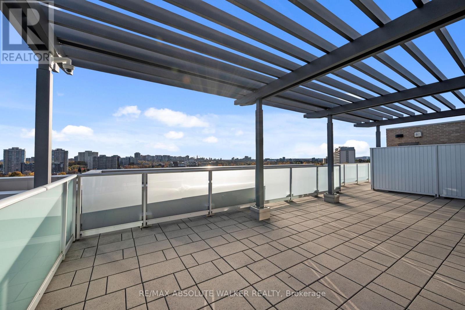 1006 - 7 Marquette Avenue