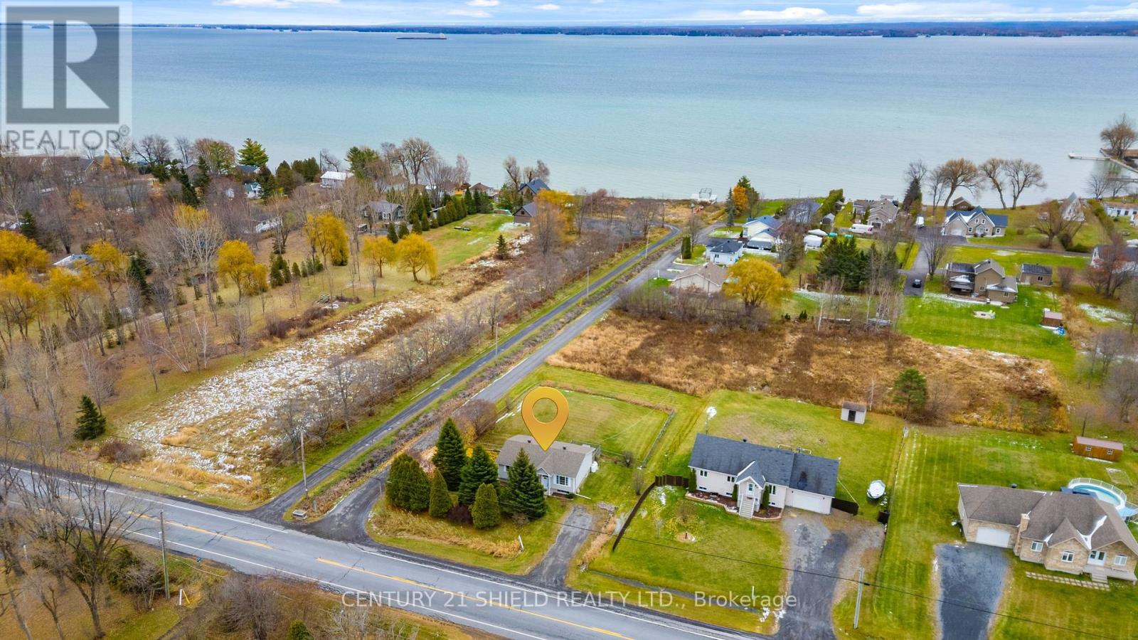 22032 Old Highway 2 Highway