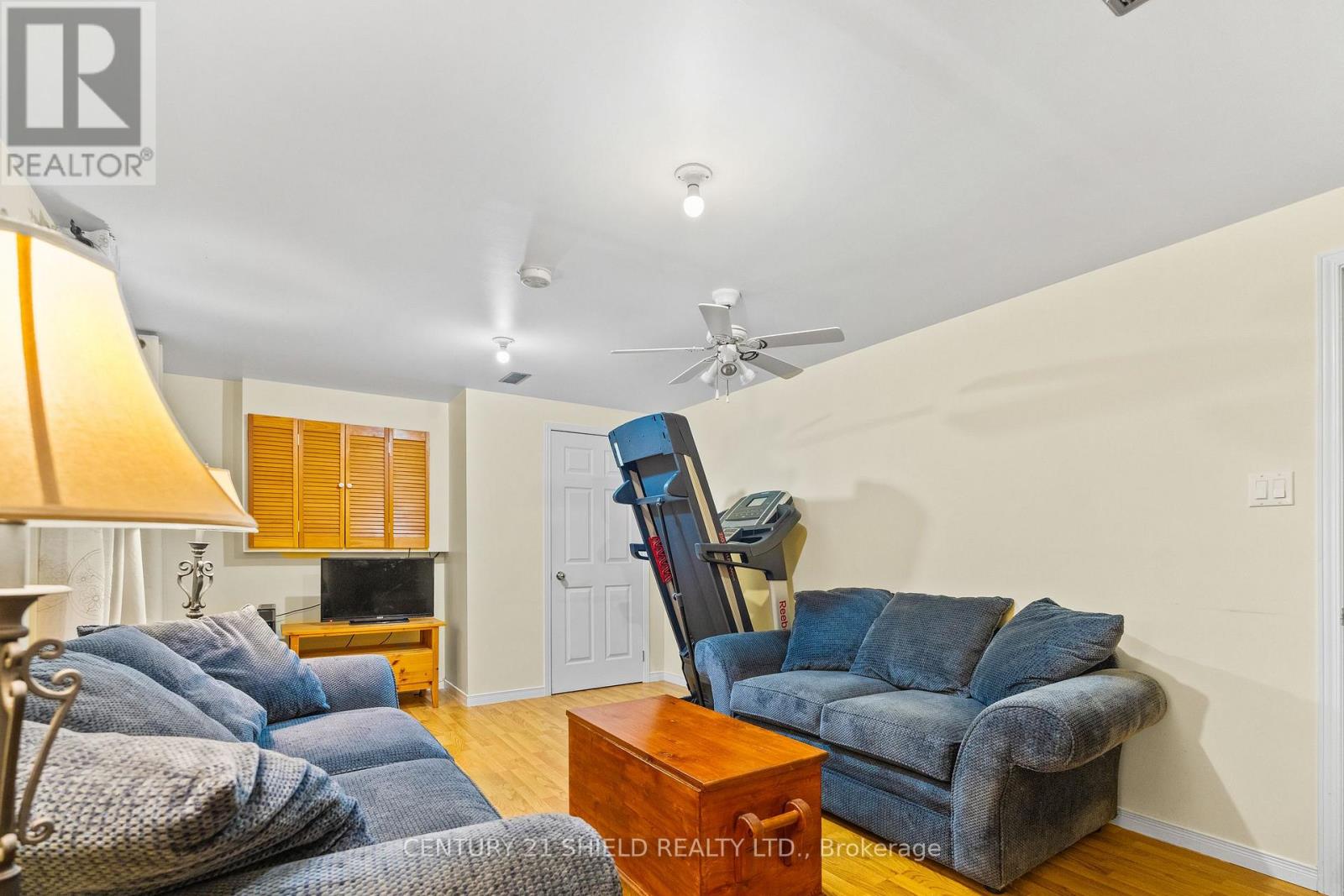 22032 Old Highway 2 Highway