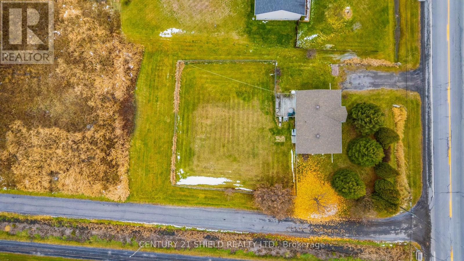 22032 Old Highway 2 Highway