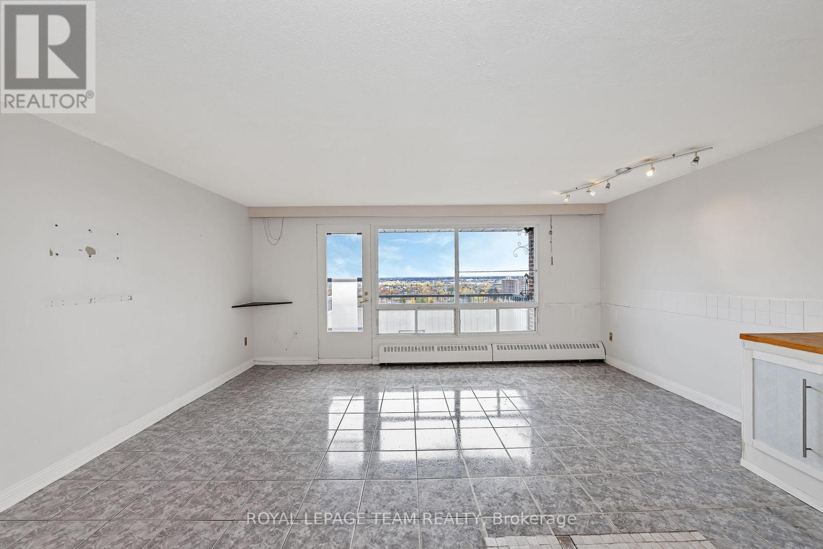 1210 - 20 Chesterton Drive