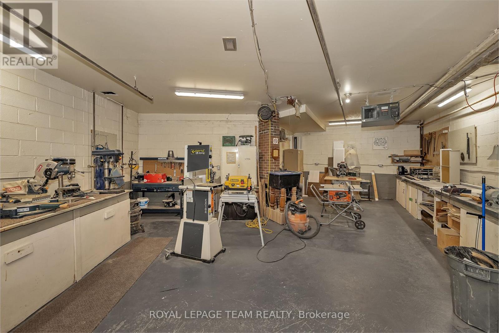 1210 - 20 Chesterton Drive