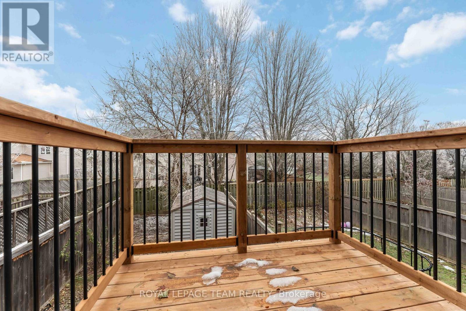 246 Tandalee Crescent