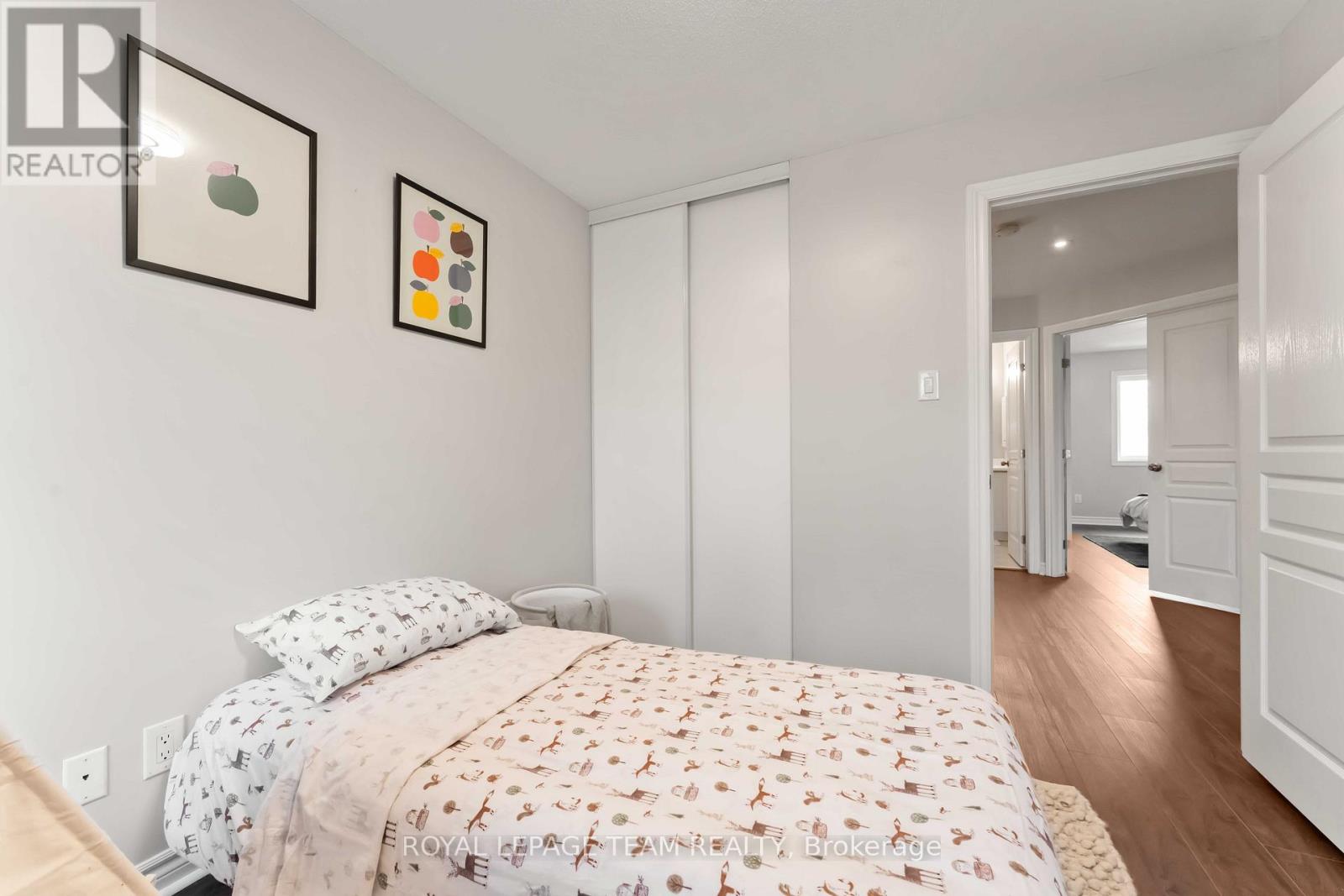 246 Tandalee Crescent