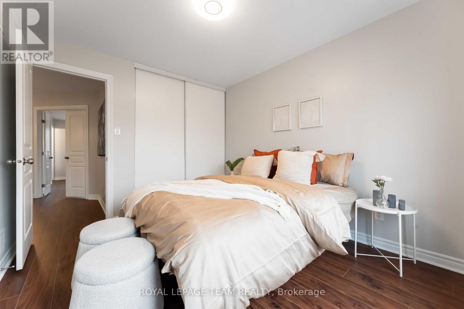 246 Tandalee Crescent