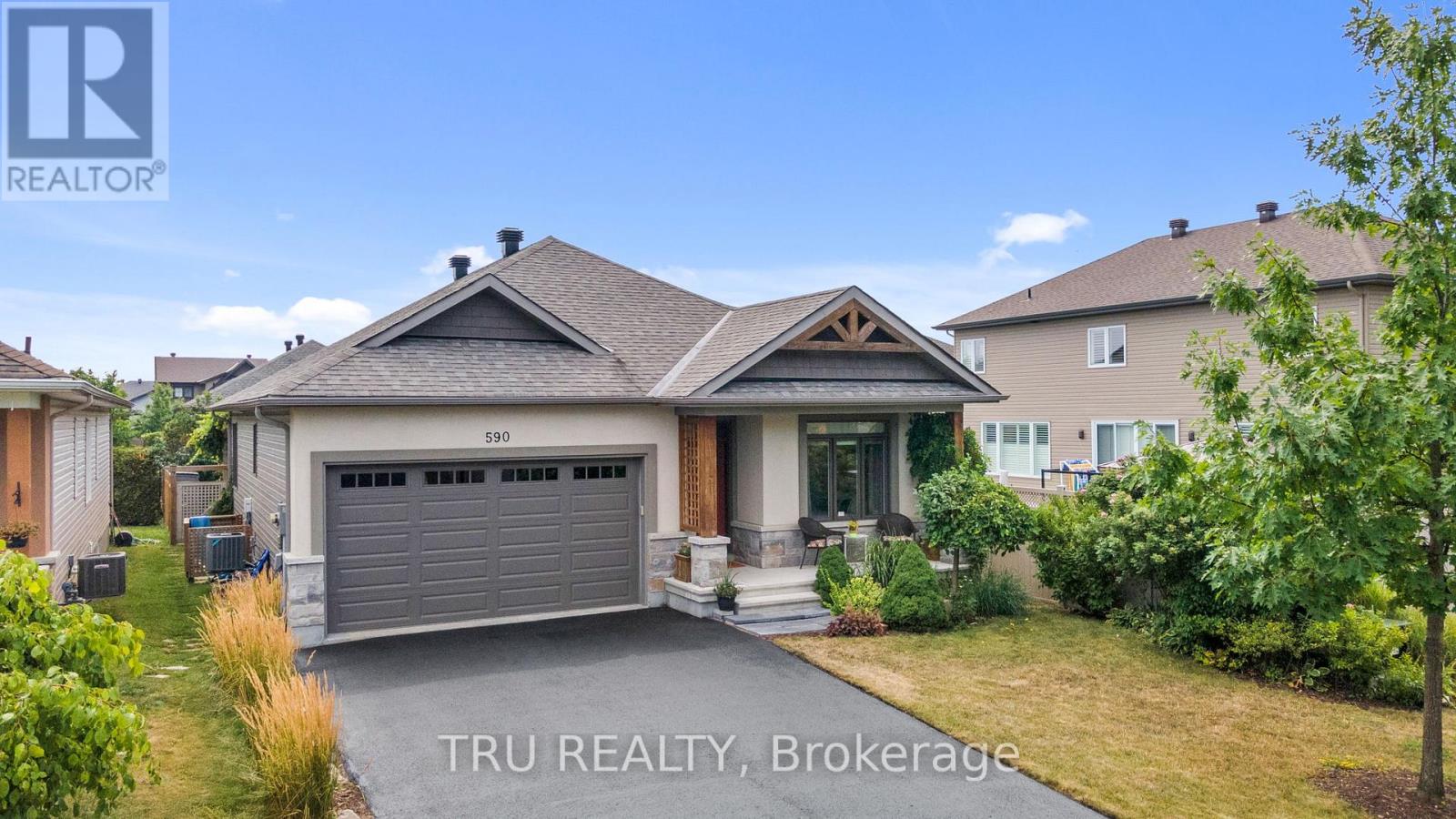 590 Robert Hill Street