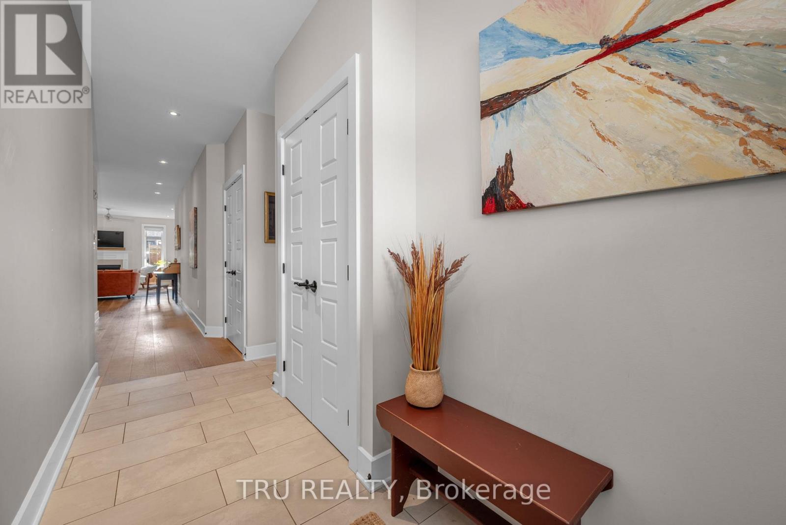 590 Robert Hill Street