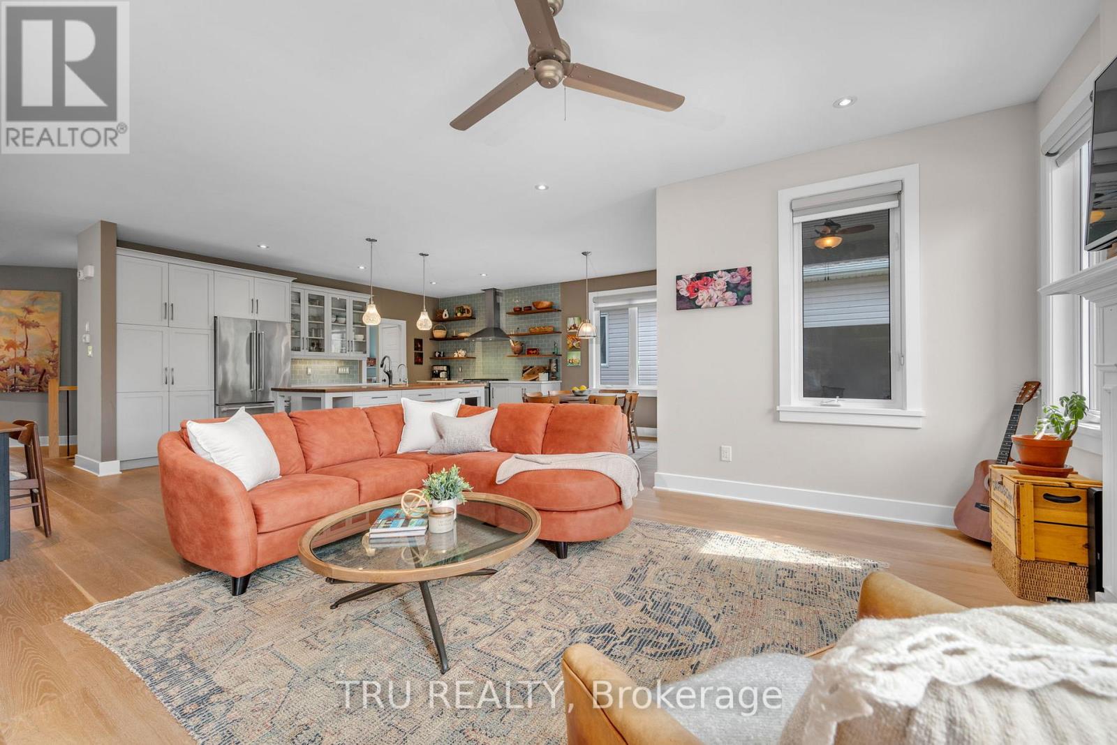 590 Robert Hill Street