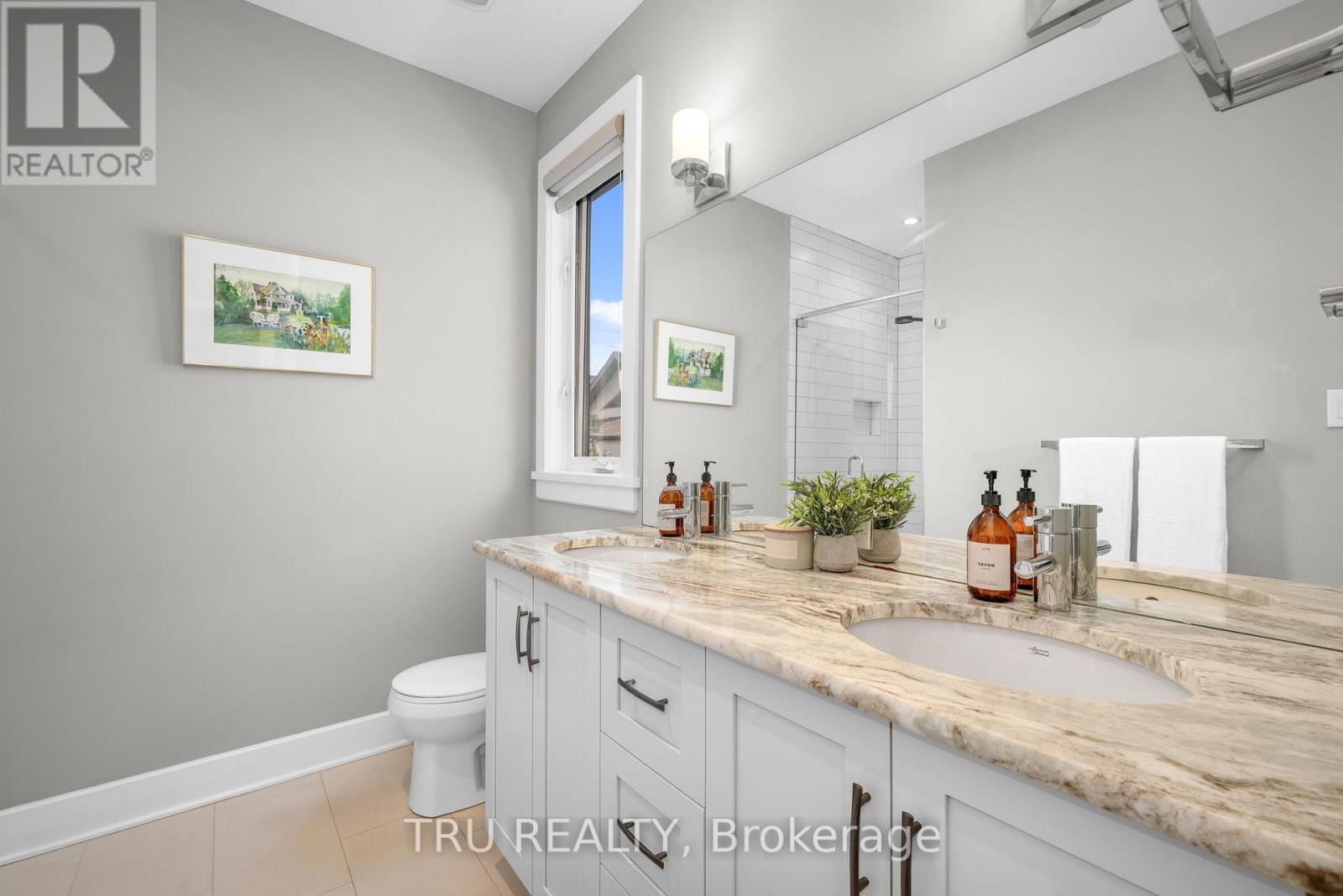 590 Robert Hill Street