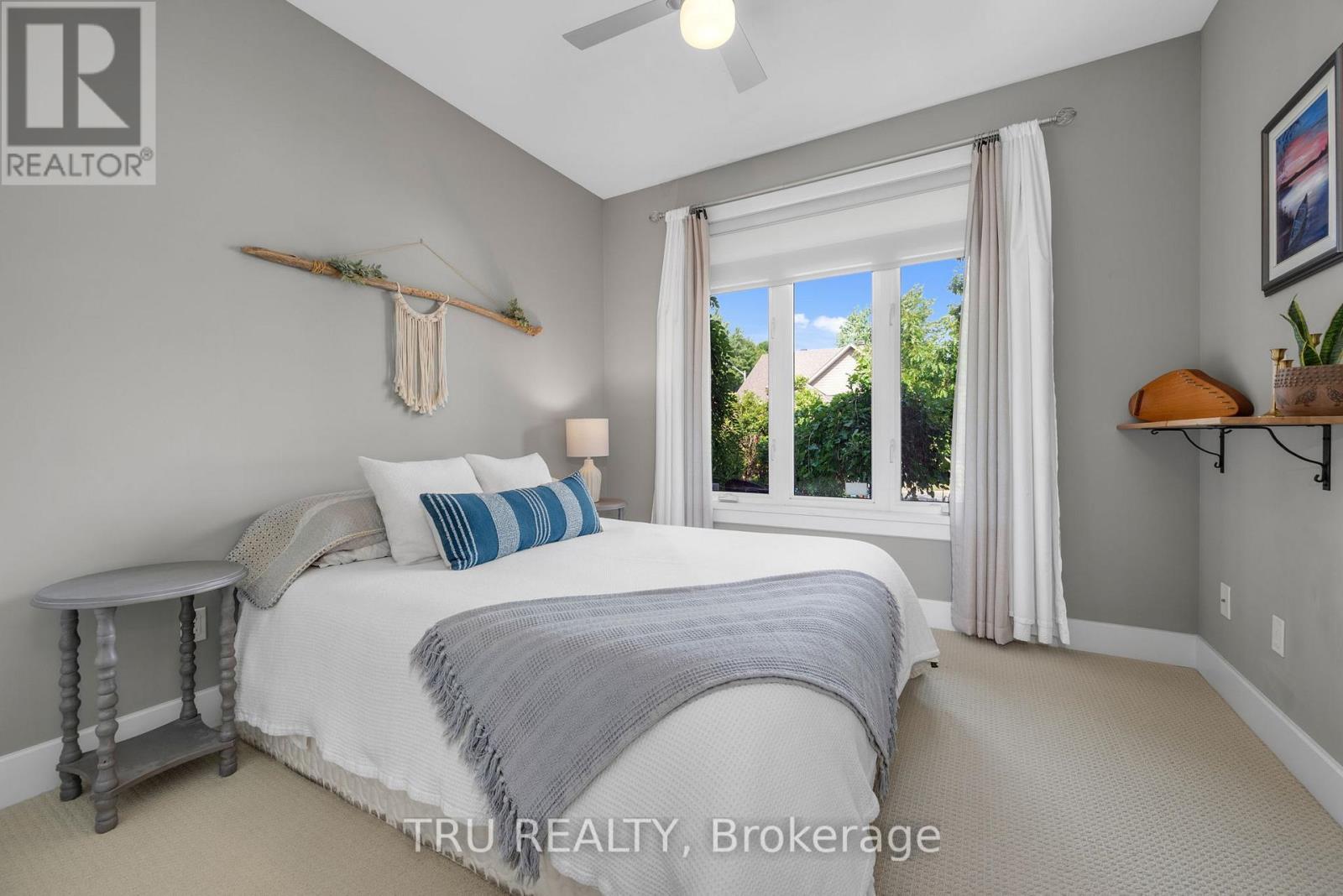 590 Robert Hill Street