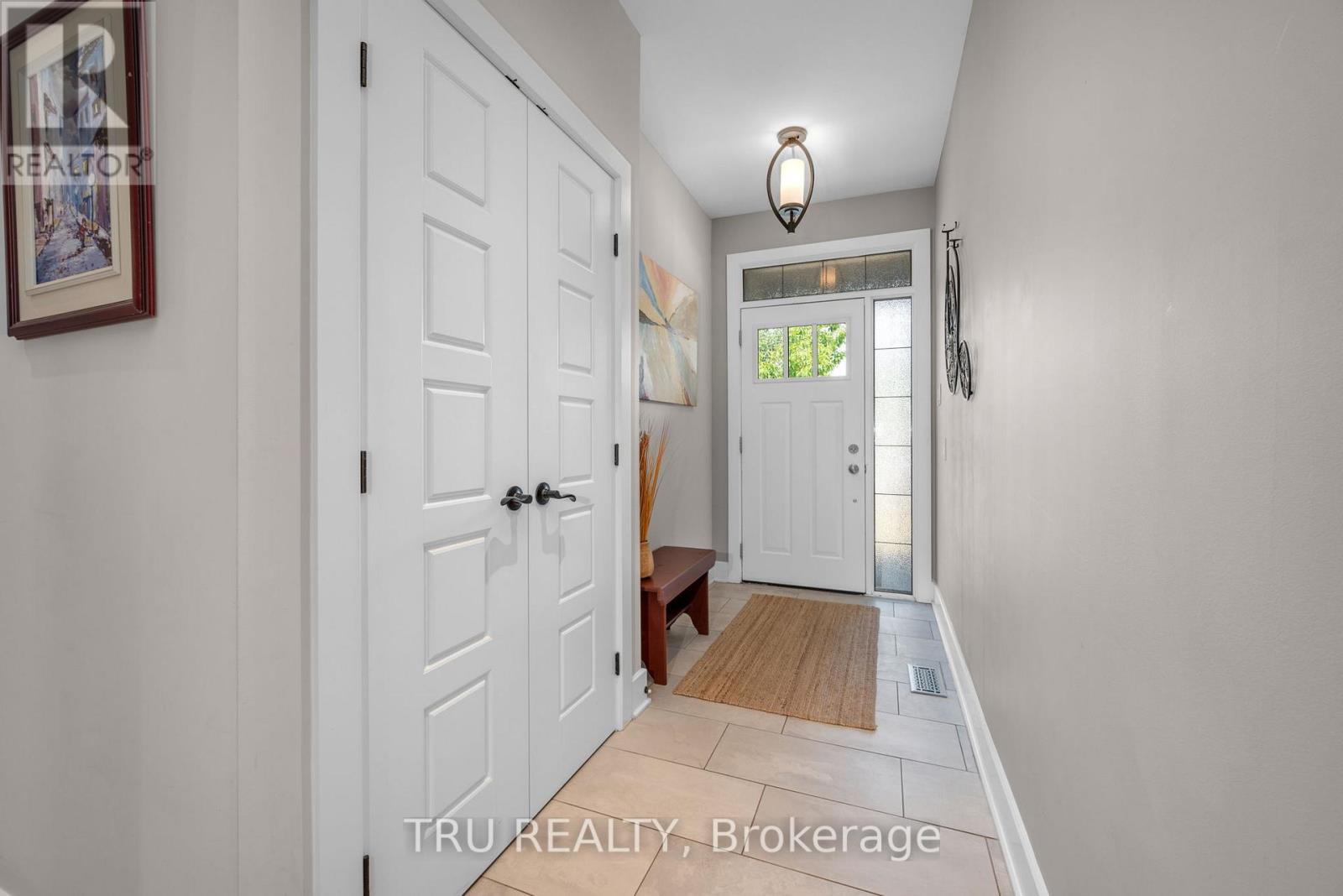 590 Robert Hill Street