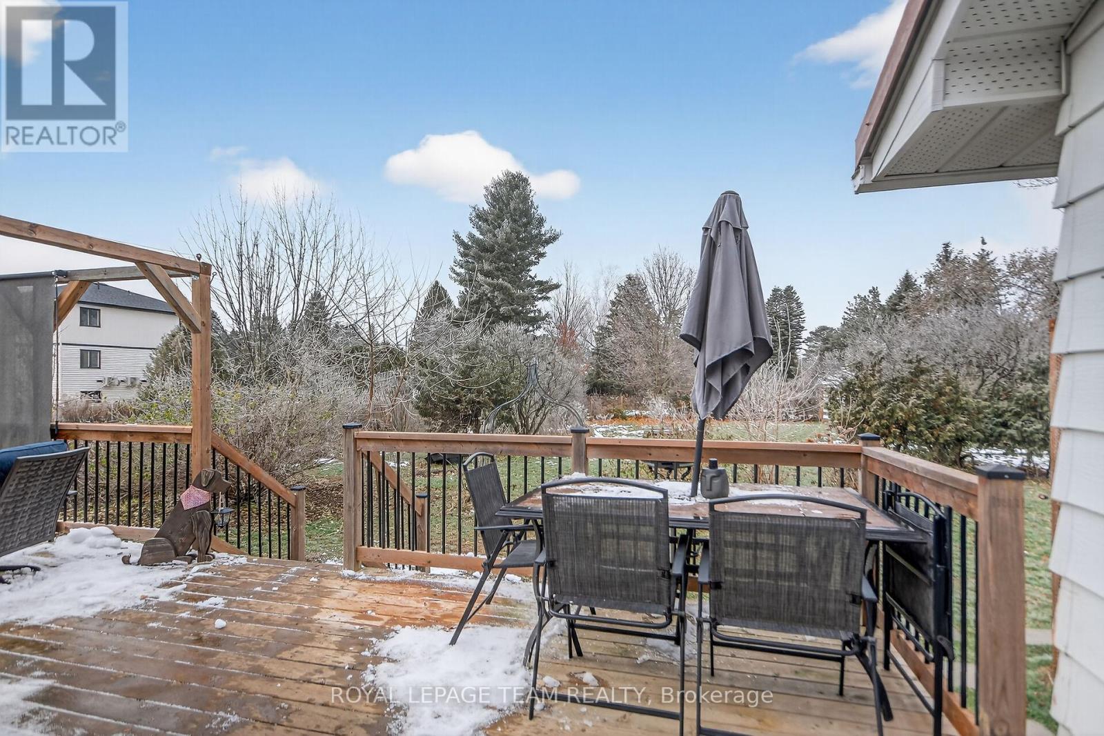 401 Clothier Street W