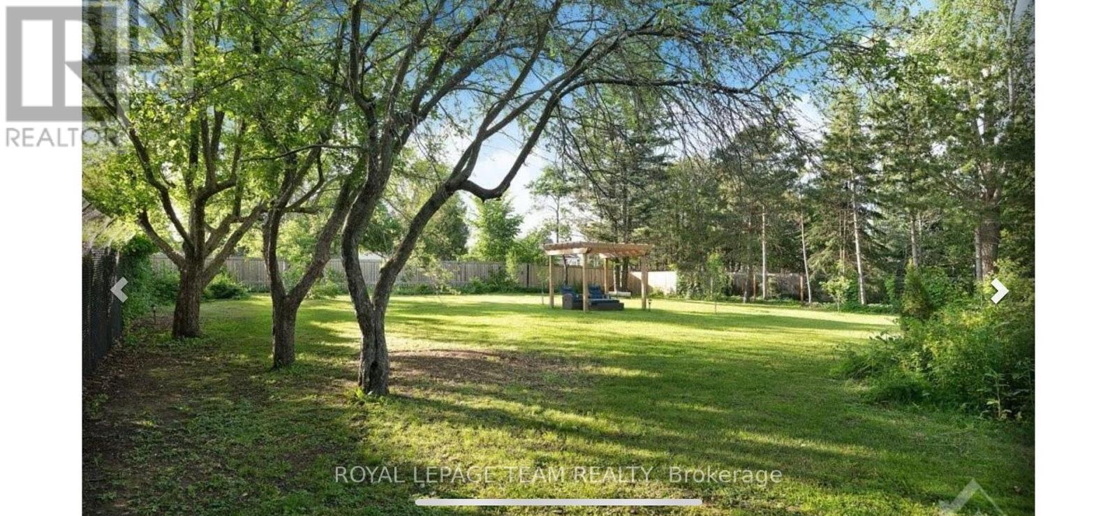 401 Clothier Street W